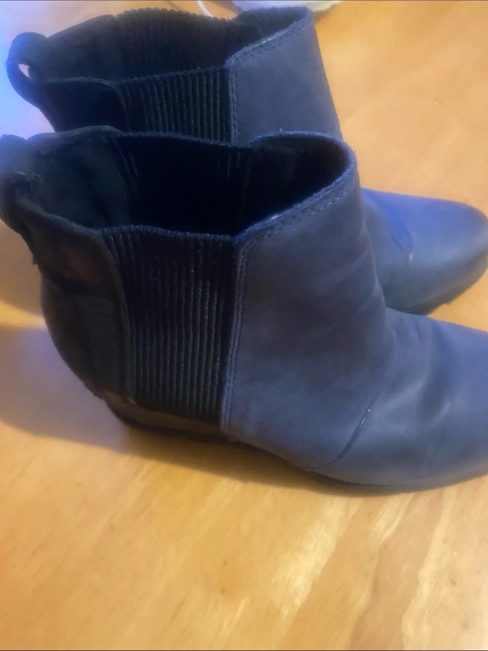 Sorel boots 8 guc
